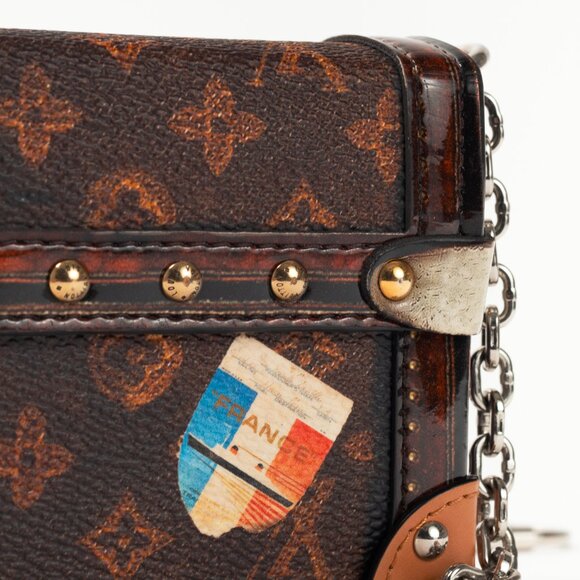 Louis Vuitton Essential Trunk Monogram Canvas Charm - Picture 7 of 10